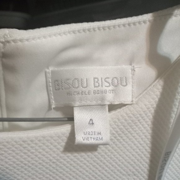Bisou Bisou Women's dress size  4 ,  white with black stripe - Picture 4 of 6